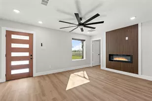 2837 Elsie Faye Heggins St, Dallas, TX 75215 - Photo 10