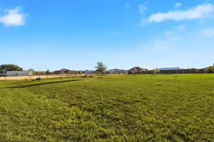 105 Sanders Dr, Waxahachie, TX 75165 - Photo 36