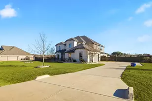 105 Sanders Dr, Waxahachie, TX 75165 - Photo 4