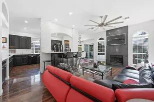 2202 S Branch Dr, Arlington, TX 76001 - Photo 8