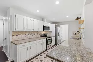 3736 Walnut Dr, Bedford, TX 76021 - Photo 8