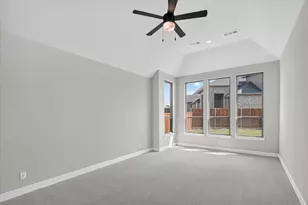 4813 Sandbrock Pkwy, Aubrey, TX 76227 - Photo 12