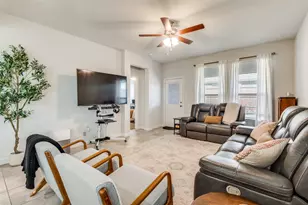 157 Wagon Wheel Dr, Waxahachie, TX 75167 - Photo 4