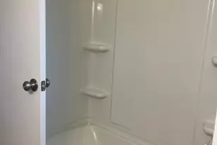 1505 W Pearl St, Granbury, TX 76048 - Photo 12