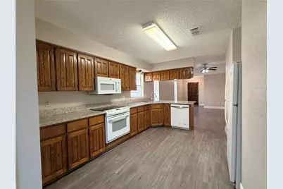 8902 Marilyn Drive, Frisco, TX 75033 - Photo 8