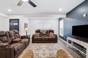 414 Fannin St, Millsap, TX 76066 - Photo 12