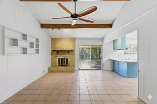 2900 Lynnwood Dr, Arlington, TX 76013 - Photo 16