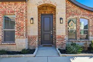 112 Mockingbird Hill, Joshua, TX 76058 - Photo 2