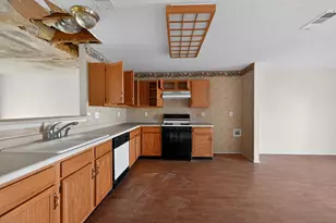 1379 Honeysuckle Ln, Lewisville, TX 75077 - Photo 6