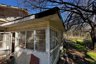 406 S 2nd St, Tehuacana, TX 76635 - Photo 4