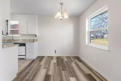 305 Hudson Avenue, Crowley, TX 76036 - Photo 6