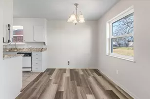 305 Hudson Ave, Crowley, TX 76036 - Photo 6