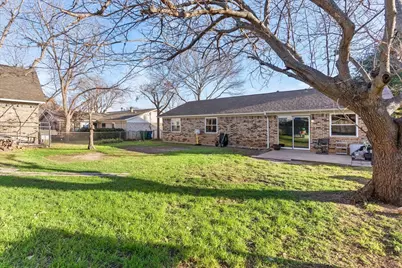 305 Hudson Avenue, Crowley, TX 76036 - Photo 28