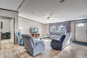 200 Farmhouse Rd, Springtown, TX 76082 - Photo 4