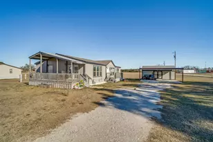 200 Farmhouse Rd, Springtown, TX 76082 - Photo 2