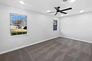 464 W Fulton St, Van Alstyne, TX 75495 - Photo 4