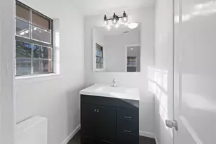 464 W Fulton St, Van Alstyne, TX 75495 - Photo 14