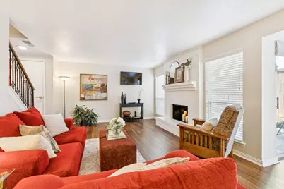 2016 Via Miramonte, Carrollton, TX 75006 - Photo 10