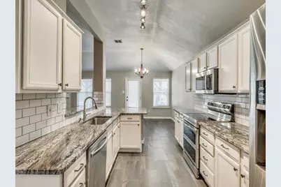 3306 Olympus Court, Corinth, TX 76210 - Photo 8