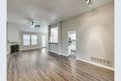 3306 Olympus Court, Corinth, TX 76210 - Photo 4