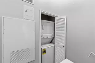 3201 Donnelly Cir, Fort Worth, TX 76107 - Photo 20