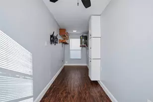 209 E Lone Star Ave, Cleburne, TX 76031 - Photo 12