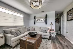 407 E Broad St, Forney, TX 75126 - Photo 8