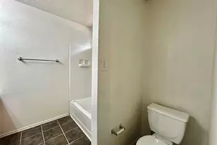 909 Meadowlark Dr, Saginaw, TX 76131 - Photo 12