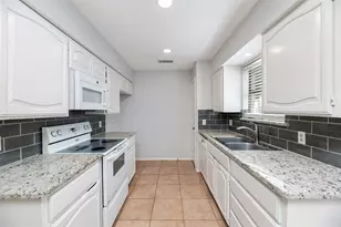 6433 Westridge Dr, Watauga, TX 76148 - Photo 10