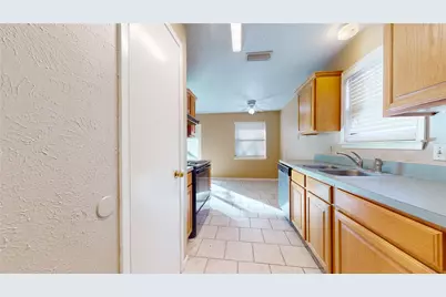 630 Dewberry Drive, Lewisville, TX 75067 - Photo 6