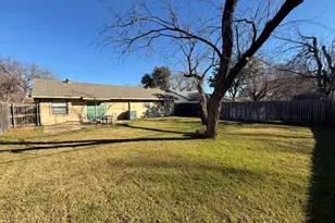 630 Dewberry Dr, Lewisville, TX 75067 - Photo 16