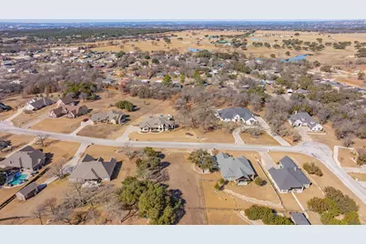3841 Legend Trail, Granbury, TX 76049 - Photo 10