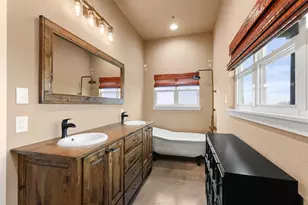 201 W Rd, Waxahachie, TX 75165 - Photo 40