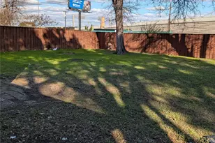 2748 S Llewellyn Ave, Dallas, TX 75224 - Photo 16