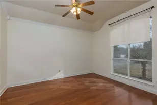 7613 Woodhaven Dr, North Richland Hills, TX 76182 - Photo 4