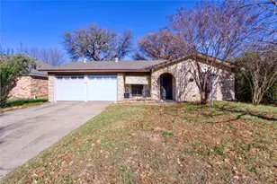 1717 Oak Tree Dr, Denton, TX 76209 - Photo 1