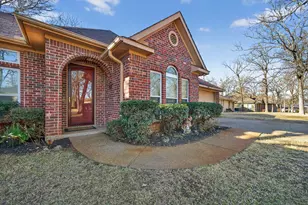 109 Southern Pine Pl, Mabank, TX 75156 - Photo 6