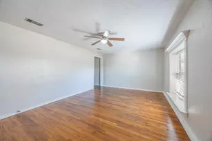 110 S 5th St, Alvarado, TX 76009 - Photo 4