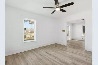 5229 Kilpatrick Avenue, Fort Worth, TX 76107 - Photo 10