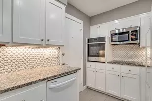 9808 Crest Meadow Dr, Dallas, TX 75230 - Photo 6