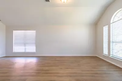 959 Heather Street, Burleson, TX 76028 - Photo 12