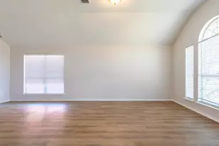 959 Heather St, Burleson, TX 76028 - Photo 12