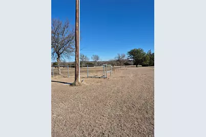 1149 Cr 4642, Trenton, TX 75490 - Photo 16