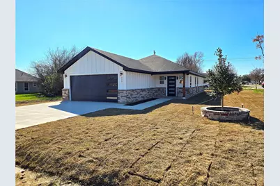 335 Flying Bridge, Gun Barrel City, TX 75156 - Photo 1