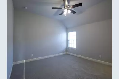 217 Warwick Boulevard, Lewisville, TX 75056 - Photo 32
