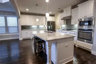 217 Warwick Blvd, Lewisville, TX 75056 - Photo 6