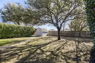 1610 Oxford Dr, Mansfield, TX 76063 - Photo 26