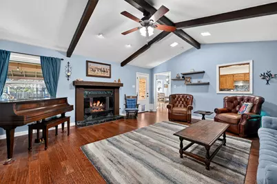 212 Edgewood Drive, Highland Village, TX 75077 - Photo 8