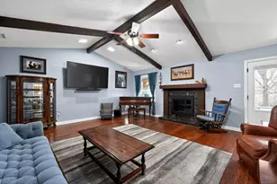 212 Edgewood Dr, Highland Village, TX 75077 - Photo 6