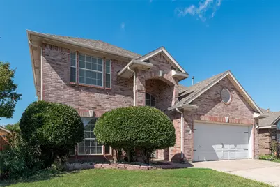 5702 Streamside Drive, Arlington, TX 76018 - Photo 2